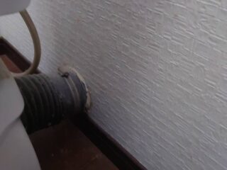 既存トイレの配管部分も交換対象として確認しました