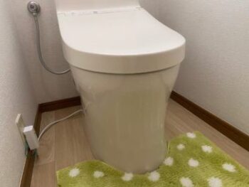 木目調のクッションフロアでナチュラルな雰囲気に