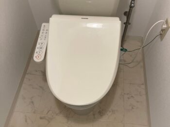 トイレ空間もクロスの張り替えで清潔感アップ
