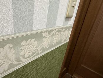 クロスが新しくなり、室内全体が清潔感のある明るい雰囲気に変わりました